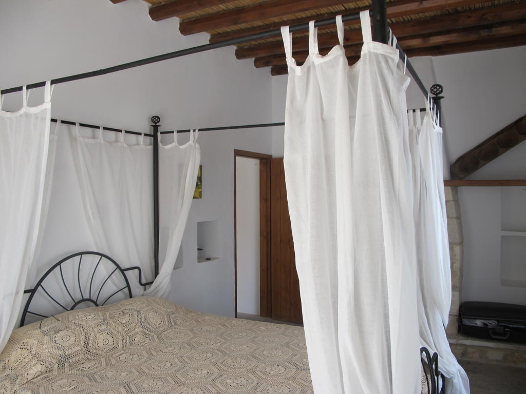 Spiti Calliope Káthikasz Szoba fotó